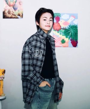 오버핏 체크 셔츠