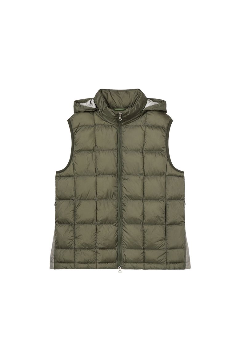 POINT WELLON HOOD VEST IN KHAKI
