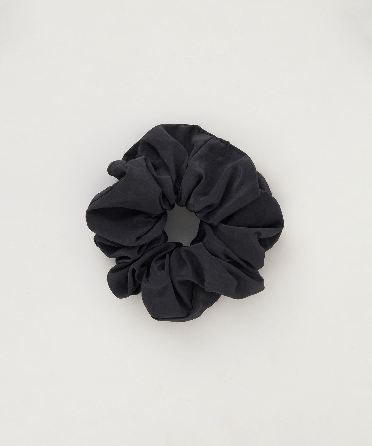 더라이(THERYE) Silky Scrunchie M(Charcoal)