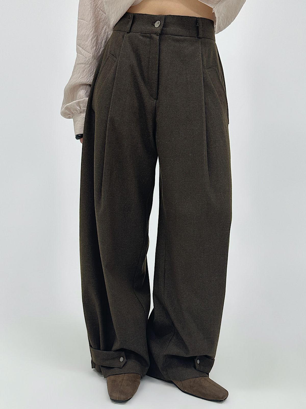 아포엠(APOEM) Button Hem Slacks (2C)