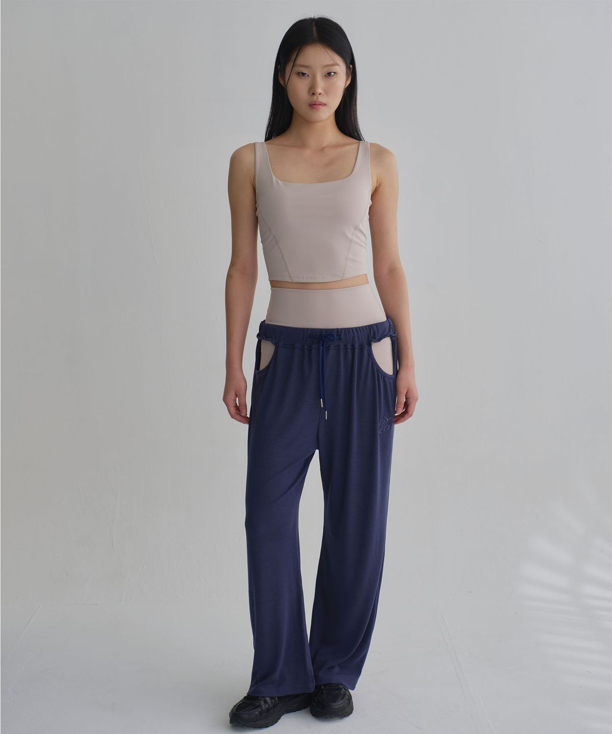 온유어오운(ONYOUROWN) EMPTY POCKET TROUSERS (NAVY) S size