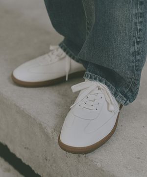 [패션플래닛 X 로맨틱무브] 이지보니스 플랫 스니커즈 R26M900 / 화이트