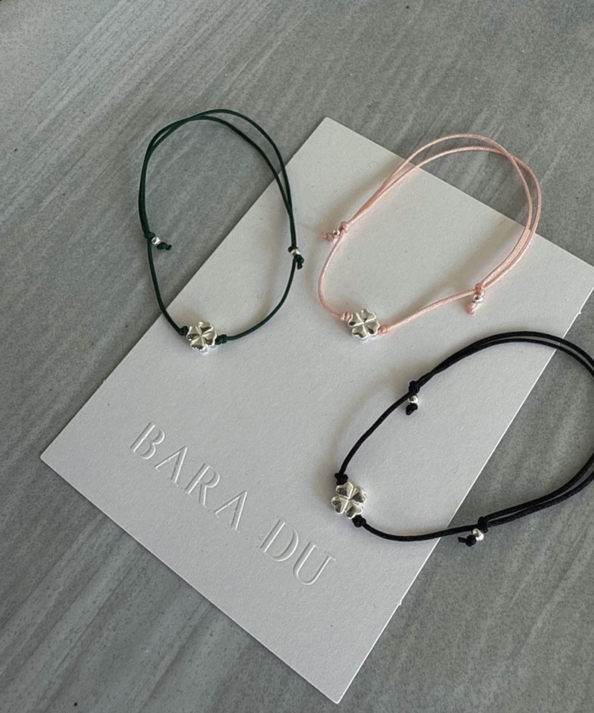 바라두(BARADU) 925 Clover string bracelet