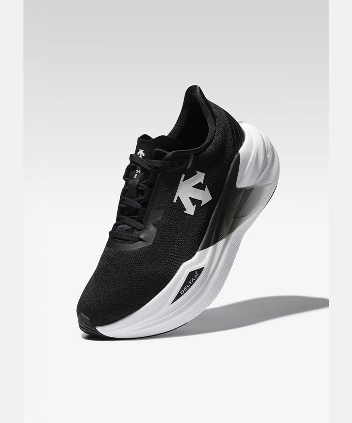 데상트(DESCENTE) 델타프로 어드밴스 V2 블랙 SR113RRN12