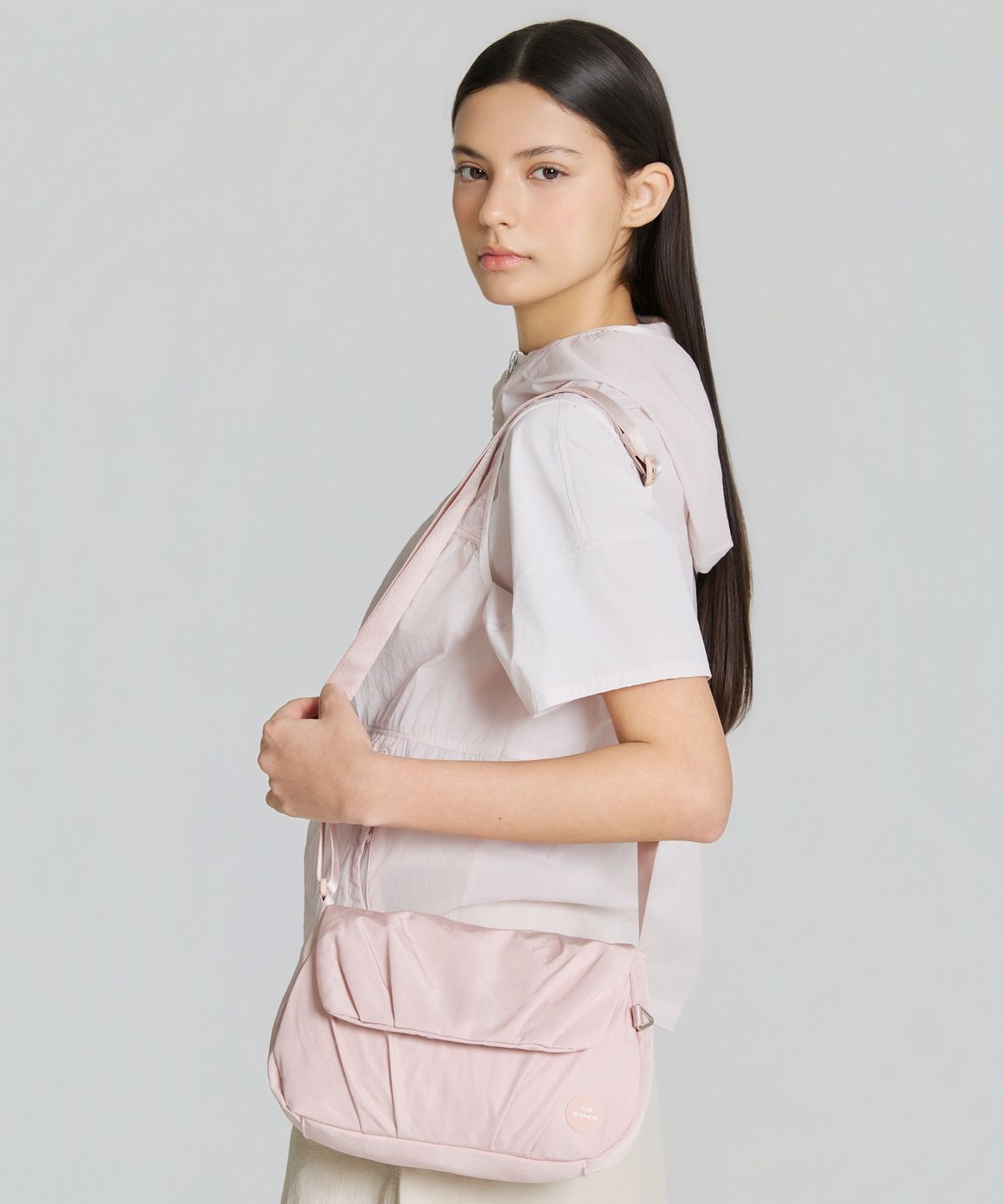 아이더(EIDER) SHEER (시어) 미니 크로스백_Rose