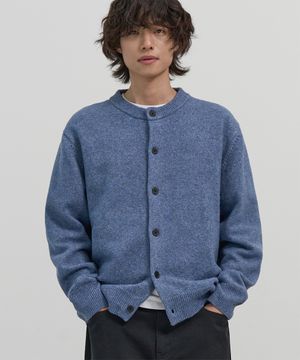 미니멀 버튼 라운드넥 크롭 가디건 (BLUE)