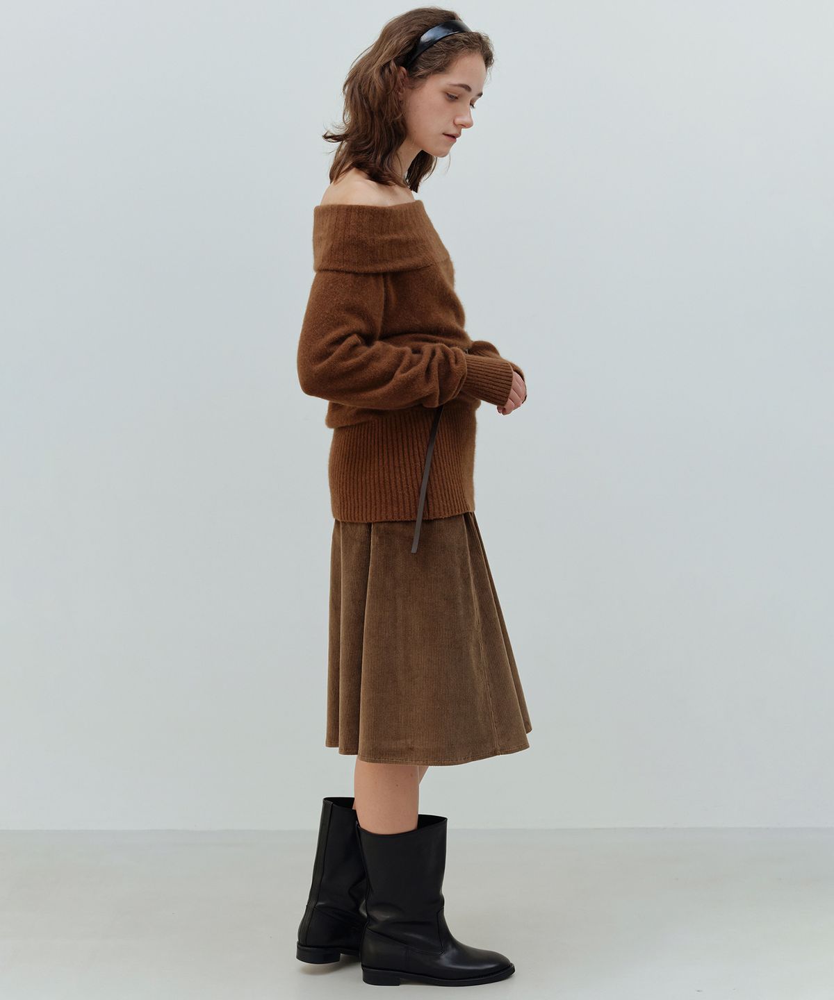 더라이(THERYE) Corduroy Midi Skirt(Brown)
