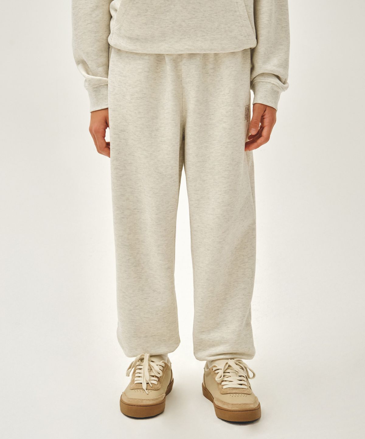 마리떼 키즈(MARITHÉ KIDS) KIDS CLASSIC LOGO SWEAT PANTS oatmeal