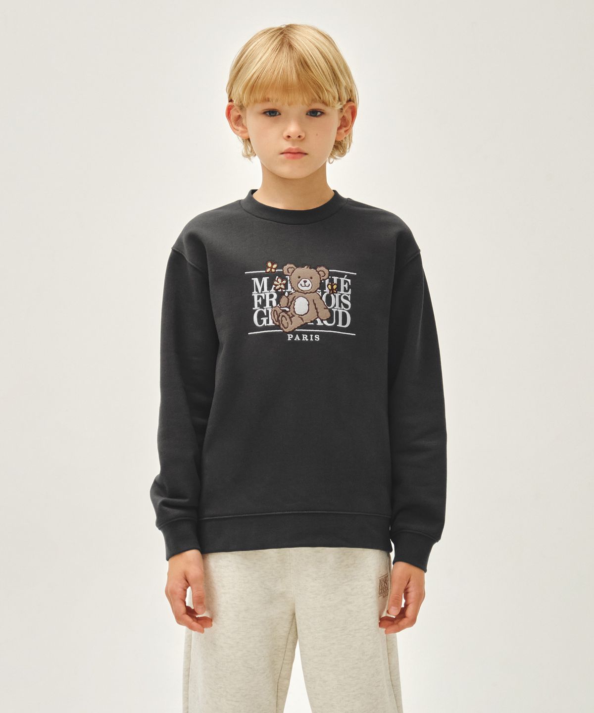 마리떼 키즈(MARITHÉ KIDS) KIDS FLOWER BEAR CLASSIC LOGO REGEN SWEATSHIRT charcoal