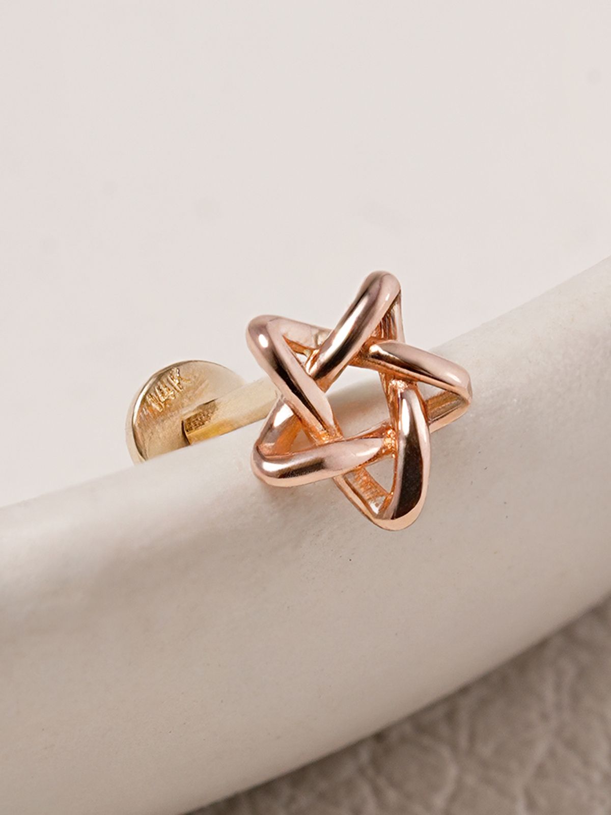 미니멀피어싱(MINIMALPIERCING) [0.8mm]14K 인터널 별 포인트 라블렛 피어싱 귀걸이