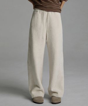 퍼스트 절개 플리스 팬츠