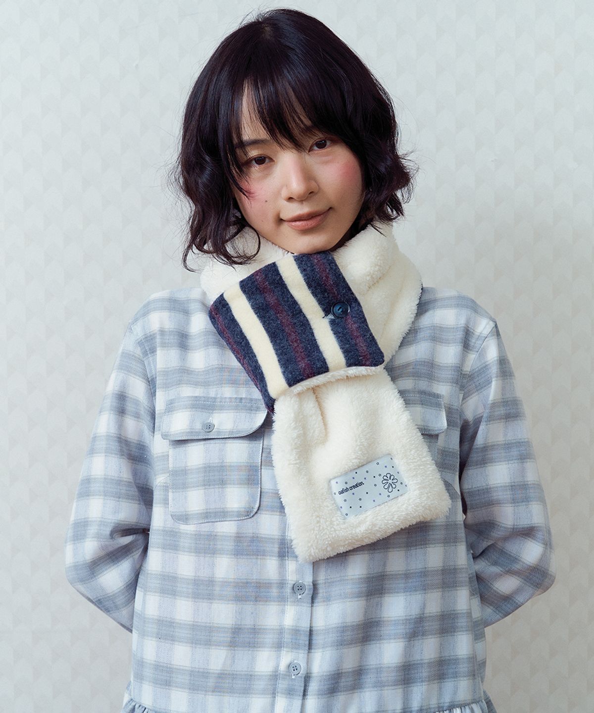 오피쉬(OAFISH) STRIPE REVERSIBLE MUFFLER, NAVY