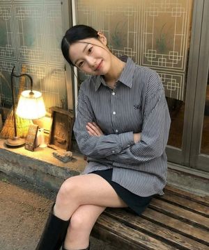 베이직 스트라이프 오버핏 셔츠 블랙