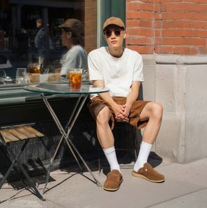 스웨이드 슬리퍼 클로그 클래식 남자 여성 뮬 슬리퍼 피넛 타우페 블랙 그레이 4종택1