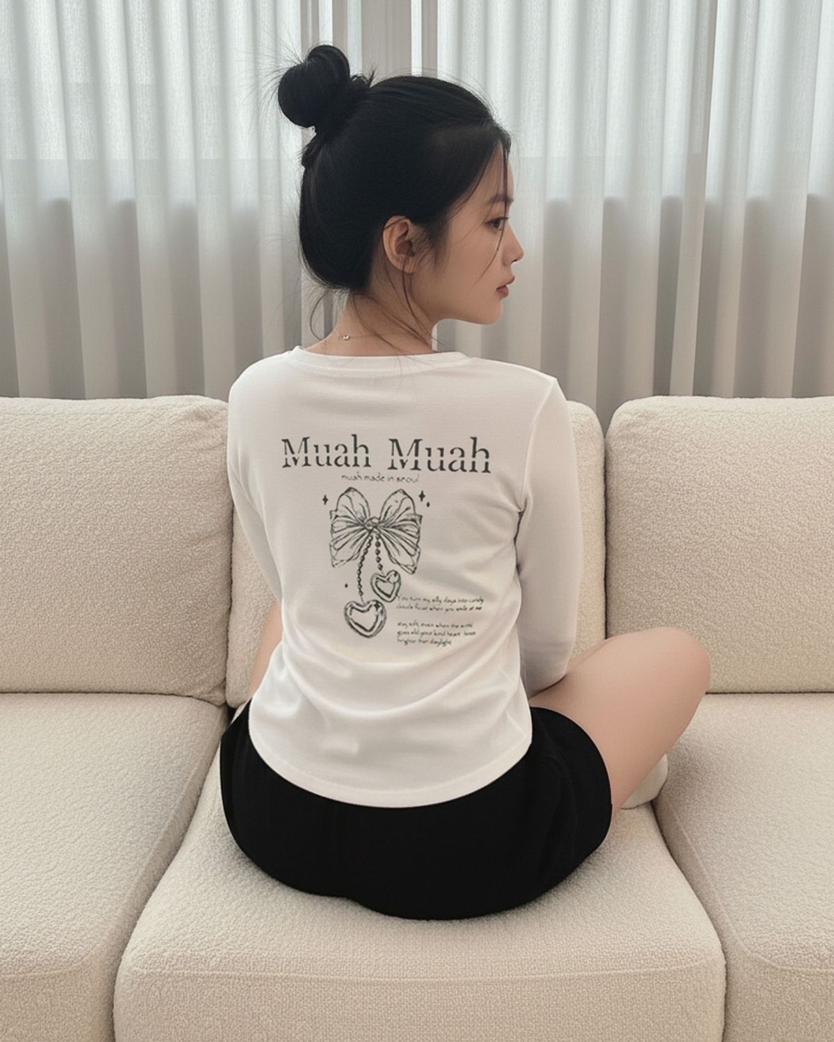 무아무아(MUAHMUAH) 하트 스트링 리본 크롭 티셔츠 [2color]