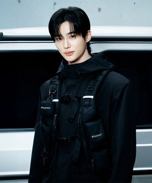 서스펜더 멀티포켓 유틸리티 바디백 (BLACK)