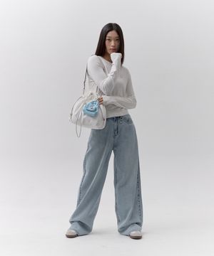 키르시 포켓 스트링 크로스백 [아이보리]