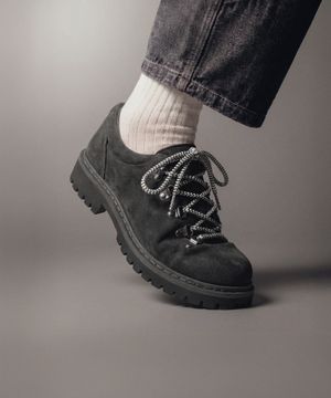 TRAIL SUEDE TRACKERS (CHARCOAL)