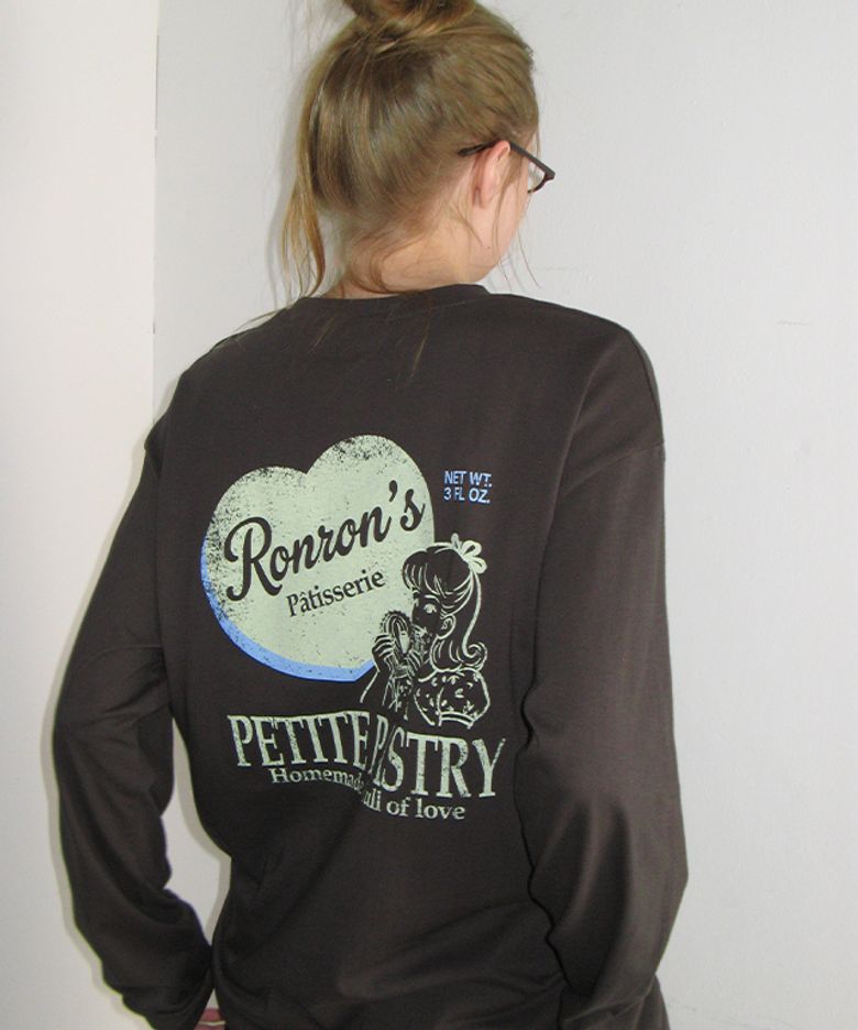 HEART PASTRY OVER FIT LONG SLEEVE CHARCOAL