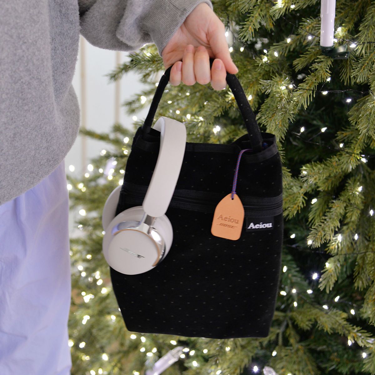 보스(BOSE) [Aeiou×BOSE] QC 울트라 헤드폰 2세대 화이트 스모크
