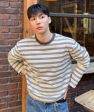 [ON]코튼 100% 멀티 스트라이프 오버핏 긴팔 티셔츠 - 2color