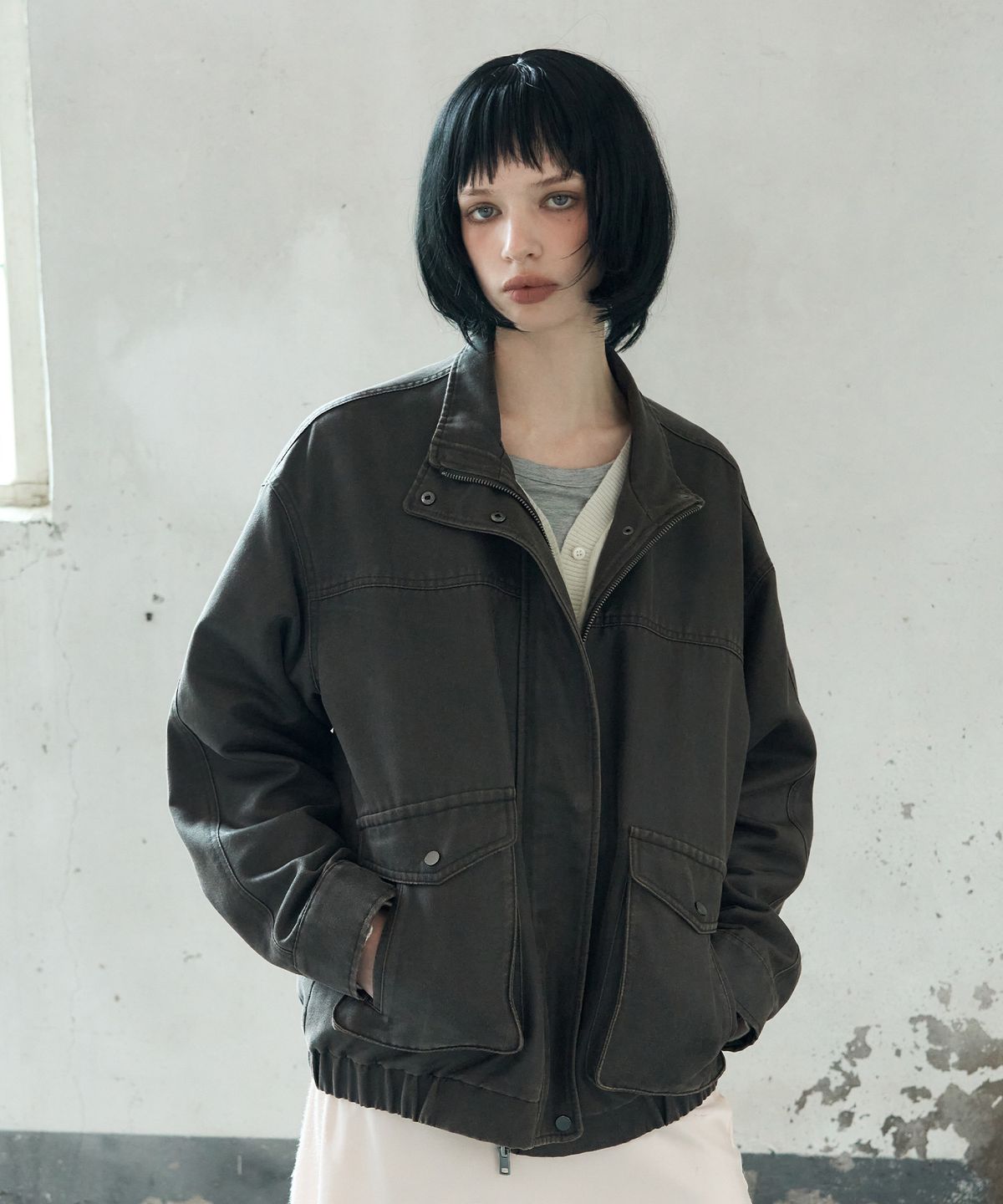 레더리(LEATHERY) 하이넥 워시드 레더 블루종 자켓 [CHARCOAL]