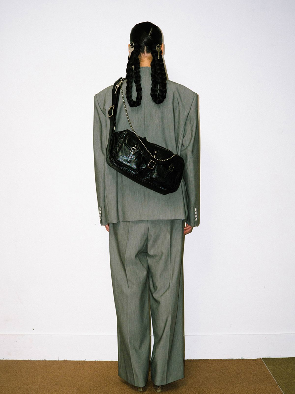 데뷔옹(DEBBYOUNG) BIKER BAG [BLACK]