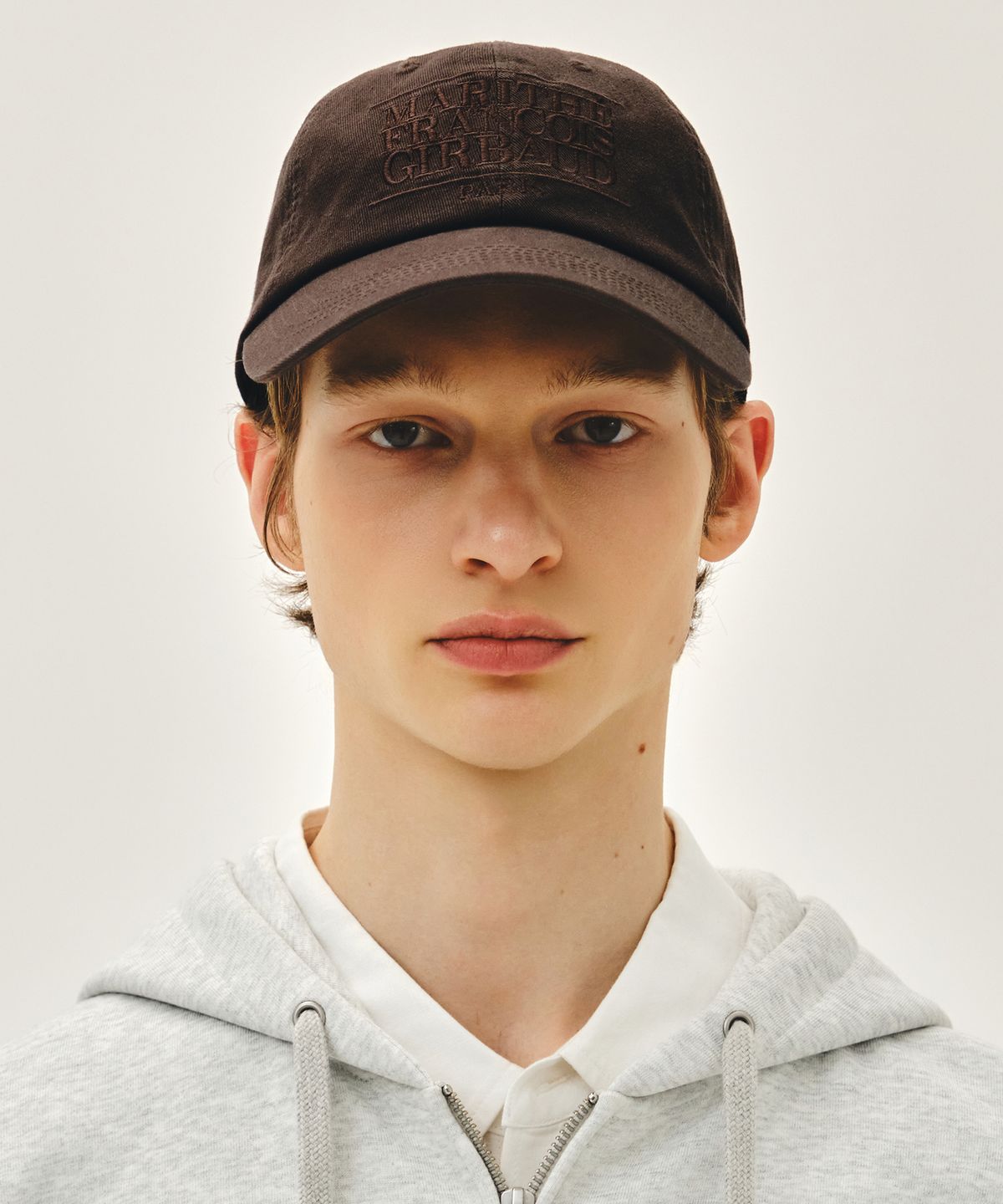 마리떼 프랑소와 저버(MARITHÉ + FRANҪOIS GIRBAUD) CLASSIC LOGO COVERED CAP dark brown