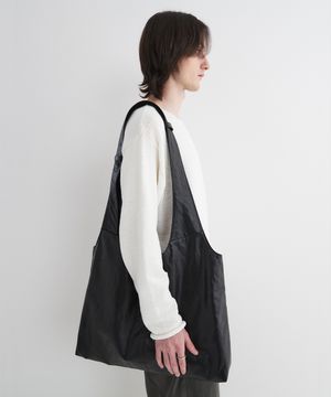 코이 레더 숄더백 (블랙)