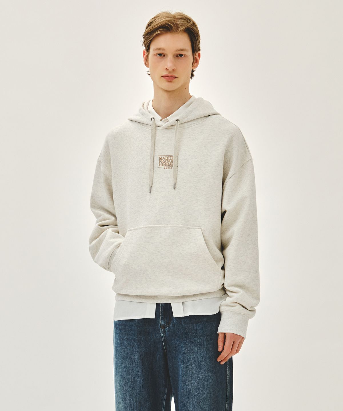 마리떼 프랑소와 저버(MARITHÉ + FRANҪOIS GIRBAUD) SMALL CLASSIC LOGO HOODIE oatmeal
