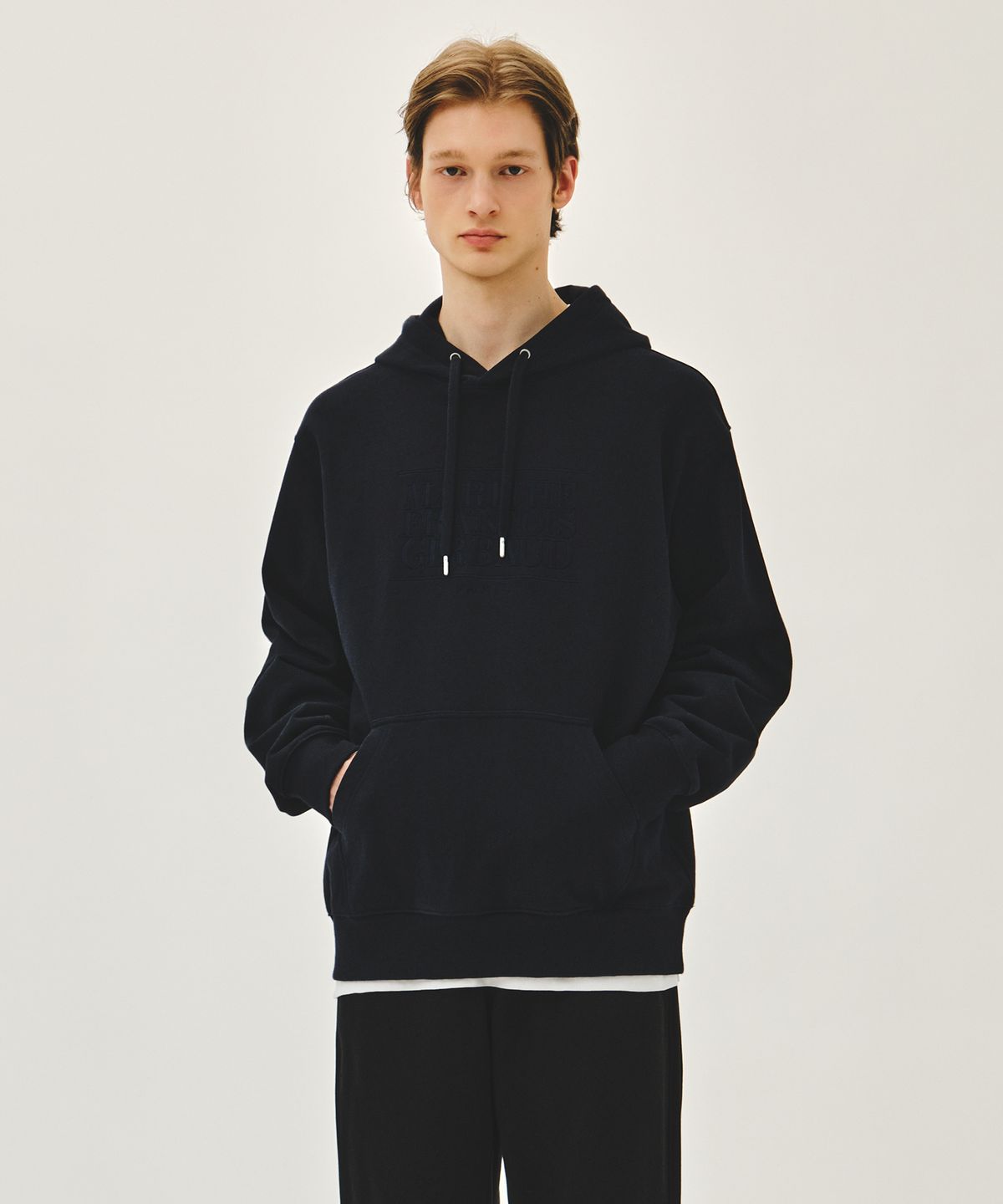 마리떼 프랑소와 저버(MARITHÉ + FRANҪOIS GIRBAUD) CLASSIC LOGO EMBROIDERY HOODIE navy