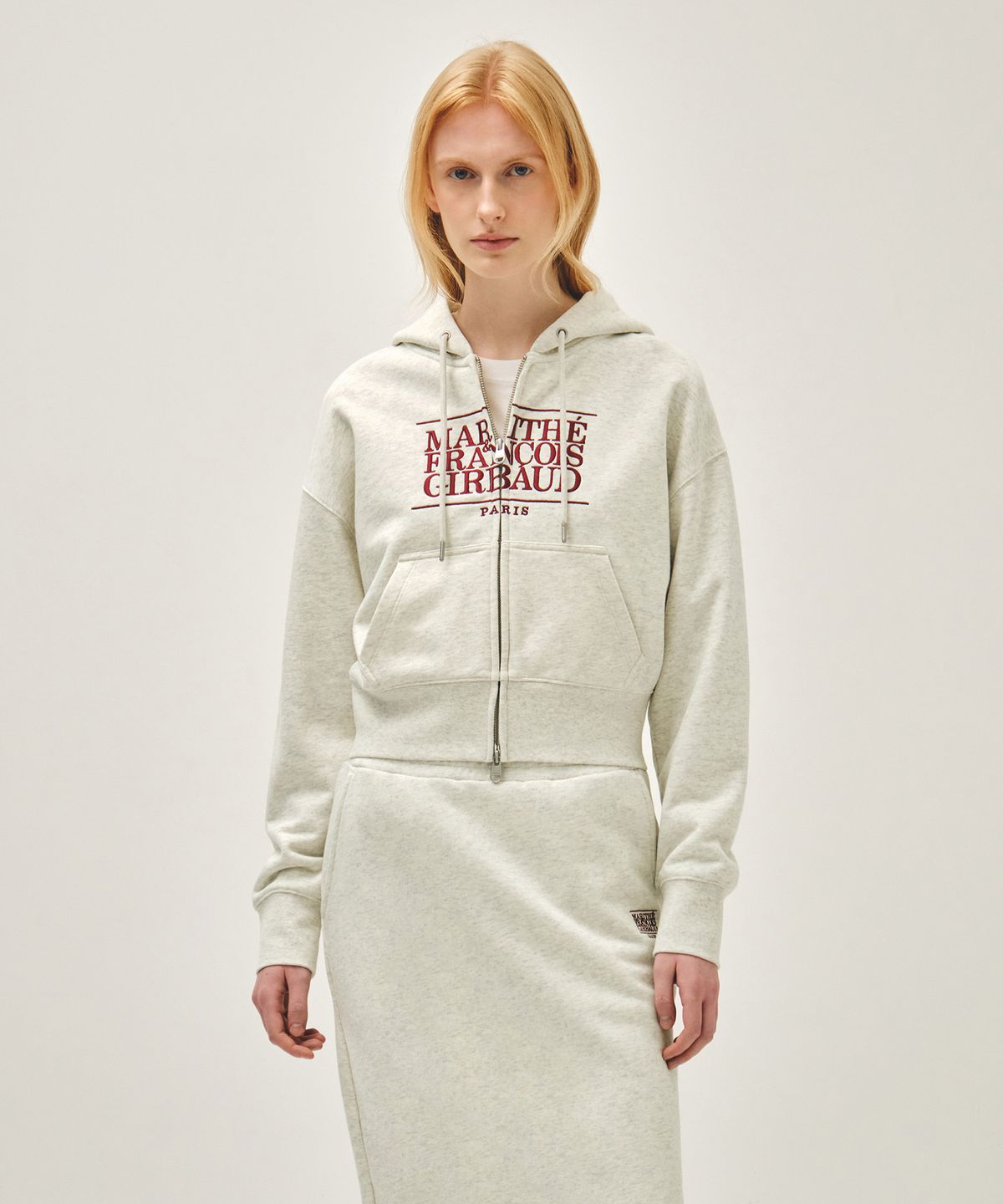 마리떼 프랑소와 저버(MARITHÉ + FRANҪOIS GIRBAUD) W CLASSIC LOGO CROP HOODIE ZIPUP oatmeal