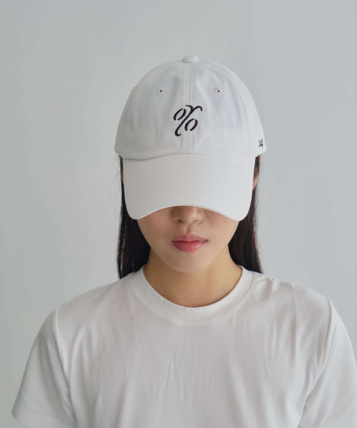 온유어오운(ONYOUROWN) SYMBOL LOGO BALL CAP ( WHITE BLACK)