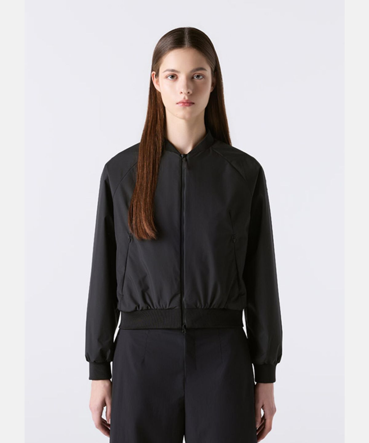 데상트(DESCENTE) 우먼스 듀얼리스 2LAYER 봄버 쉘 자켓 블랙 SR122DJK14