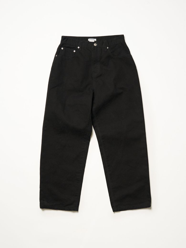 BLACK DISTRICT PANTS