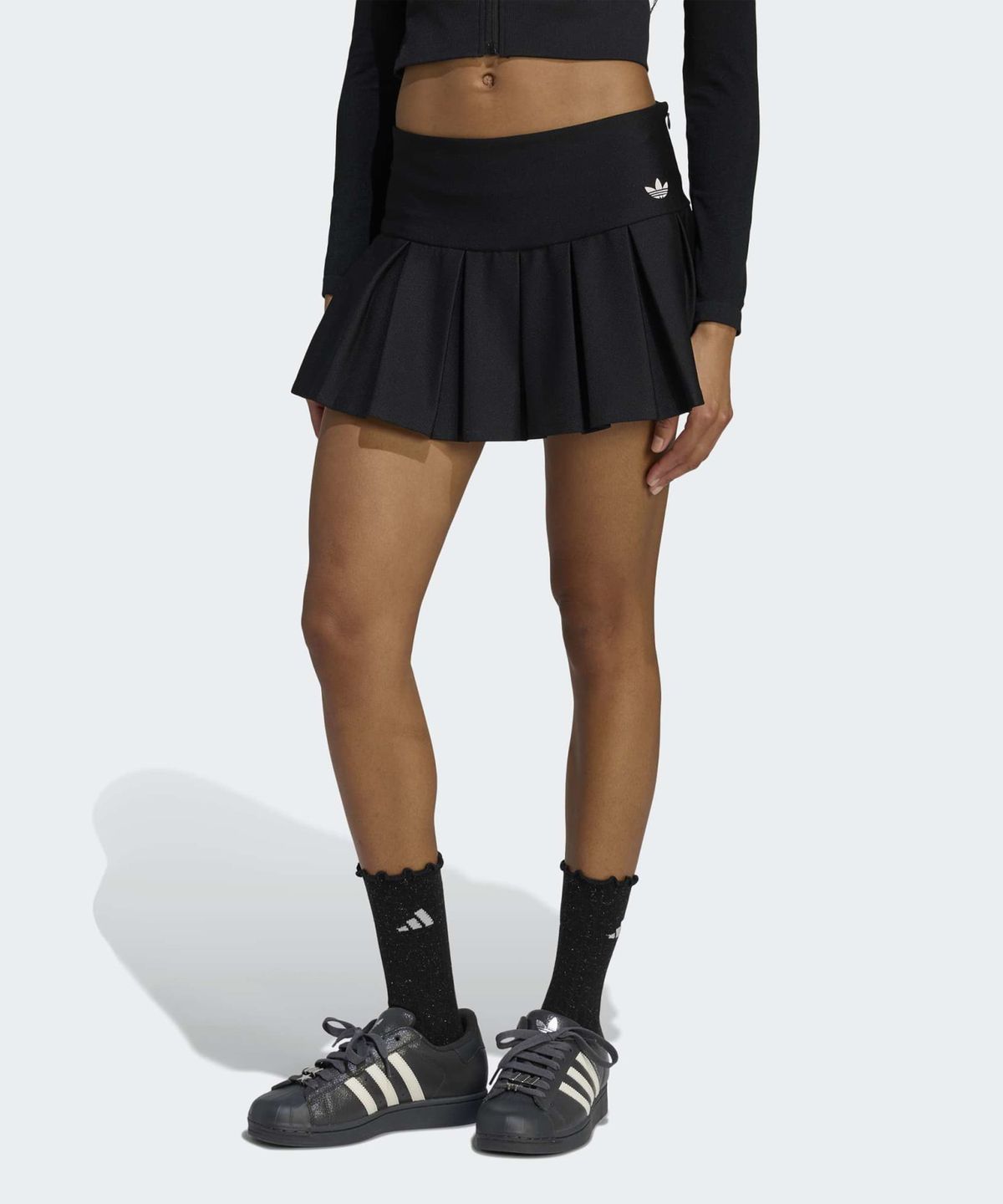 아디다스(ADIDAS) 로우 웨이스트 스포츠 스커트 - 블랙 / KD2964