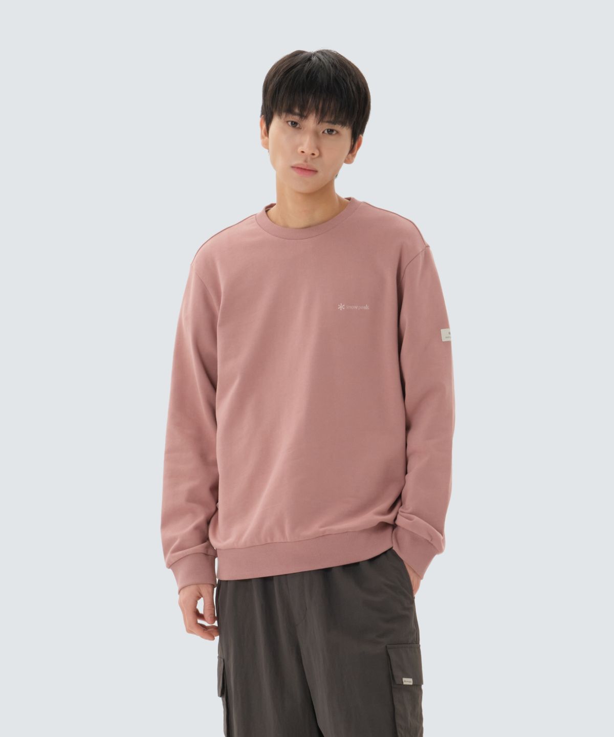스노우피크 어패럴(SNOWPEAK APPAREL) 랜드 에센셜 맨투맨 (S26SMFHT50) Deep Pink