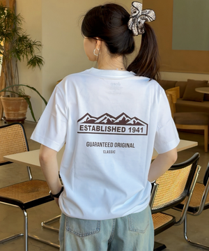 [190g] M-Logo 그래픽 반팔 티 (JR5TSU173BR)