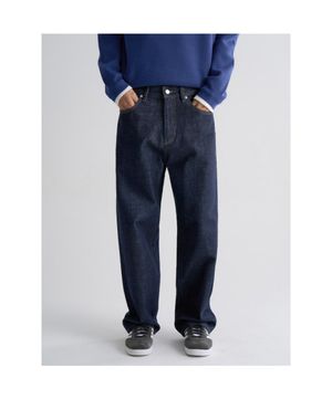 에센셜 세미와이드 핏 데님 팬츠  네이비