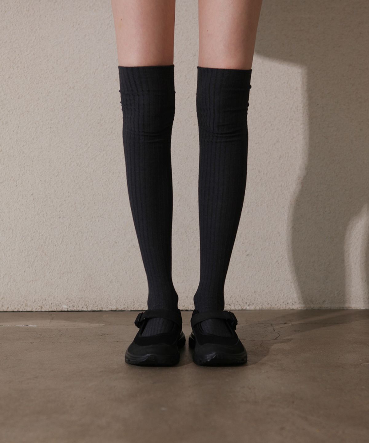 보타(VOTTA) W OTC RIB Charcoal (KNEE HIGH SOCKS)