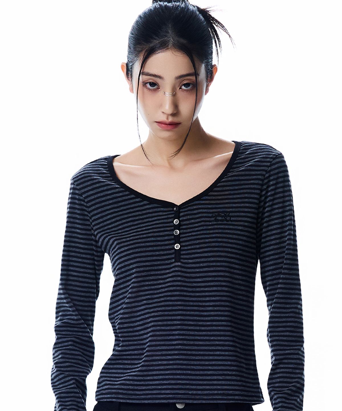 러브이즈트루(LUVISTRUE) BASIC ILOVEU SLEEVE TEE(CHARCOAL)