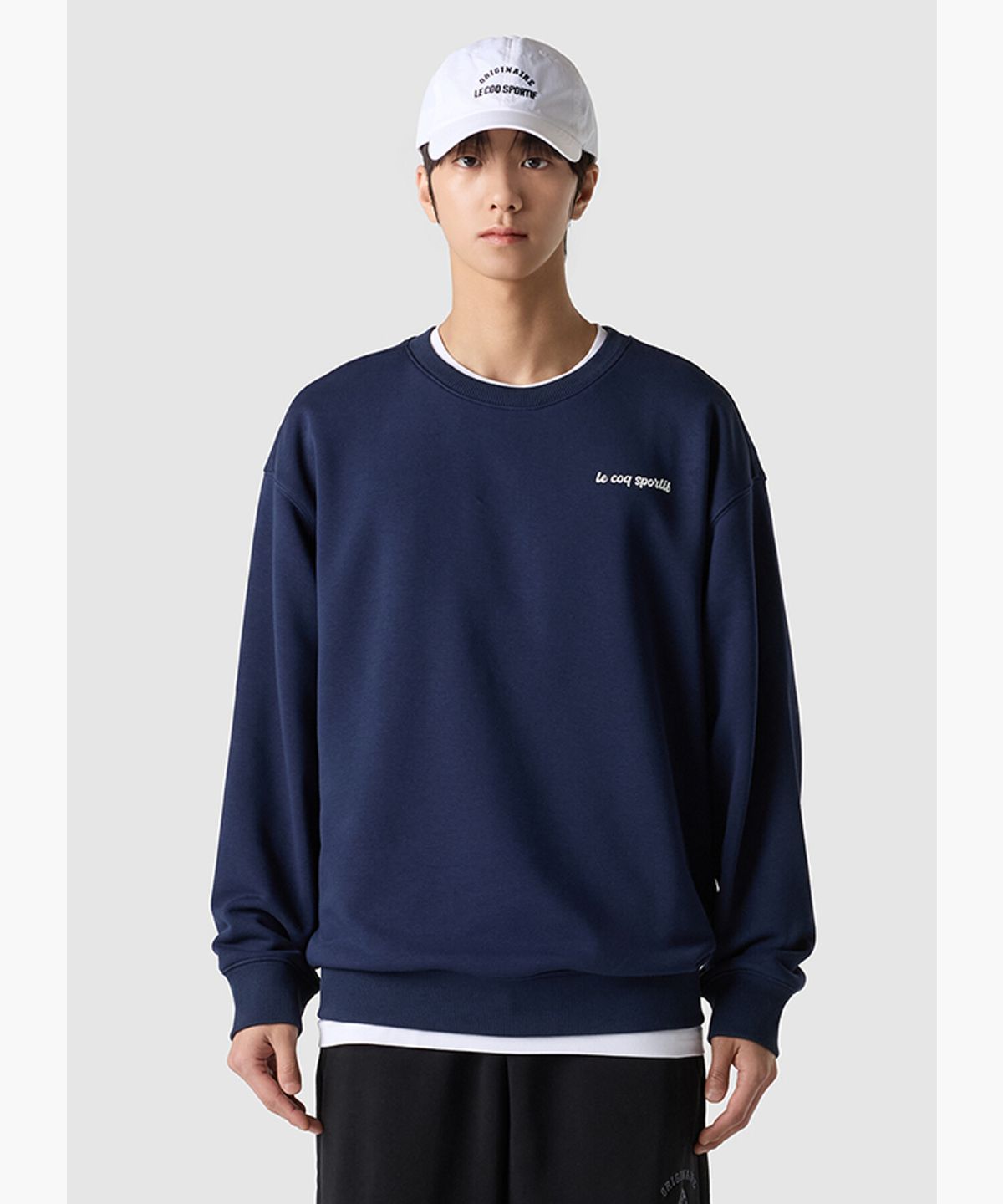 르꼬끄(LECOQ) 유니 백그래픽 루즈핏 맨투맨 네이비 QR123LFS22