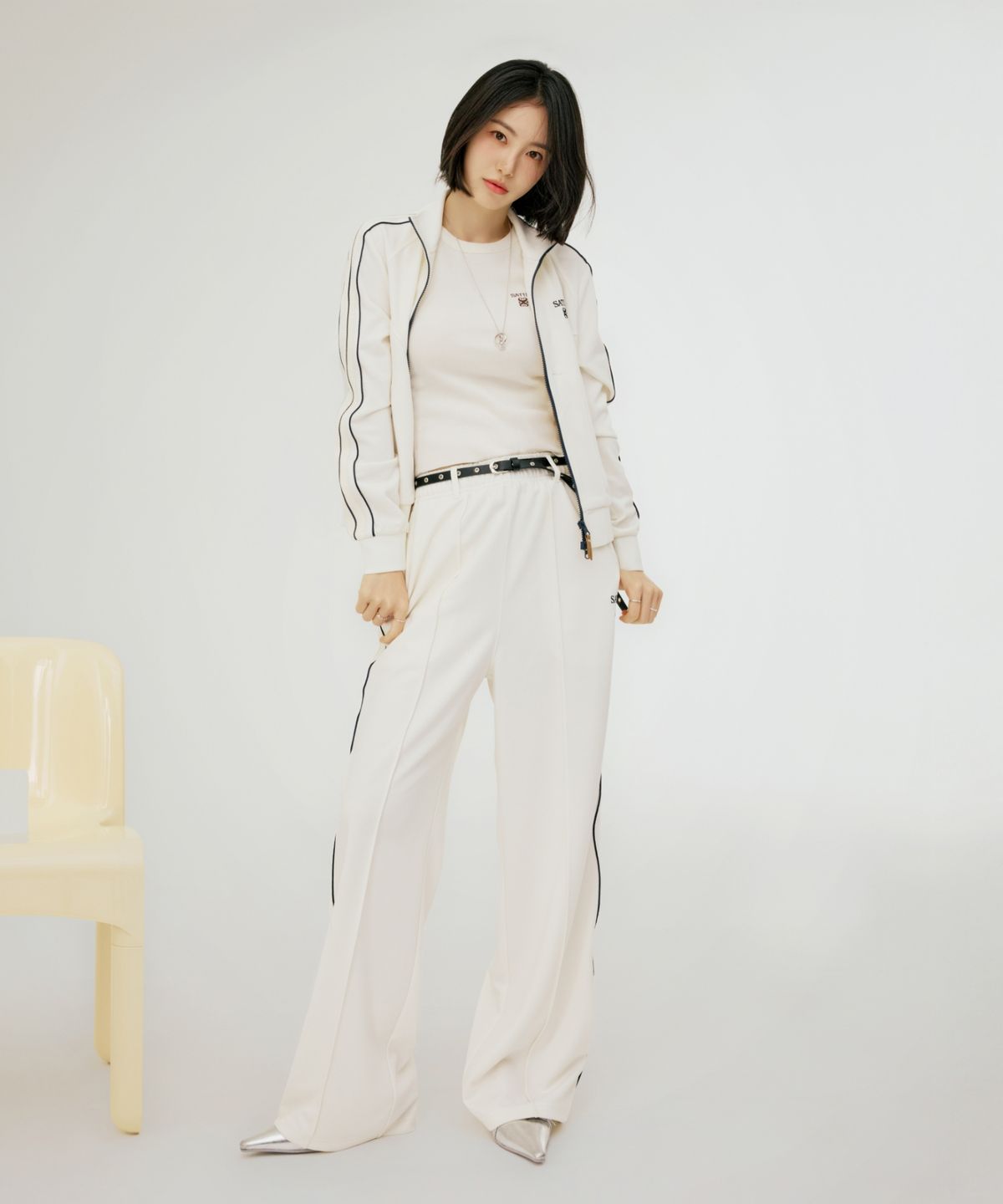 세터(SATUR) 에센셜 로턴 트랙 팬츠 크림