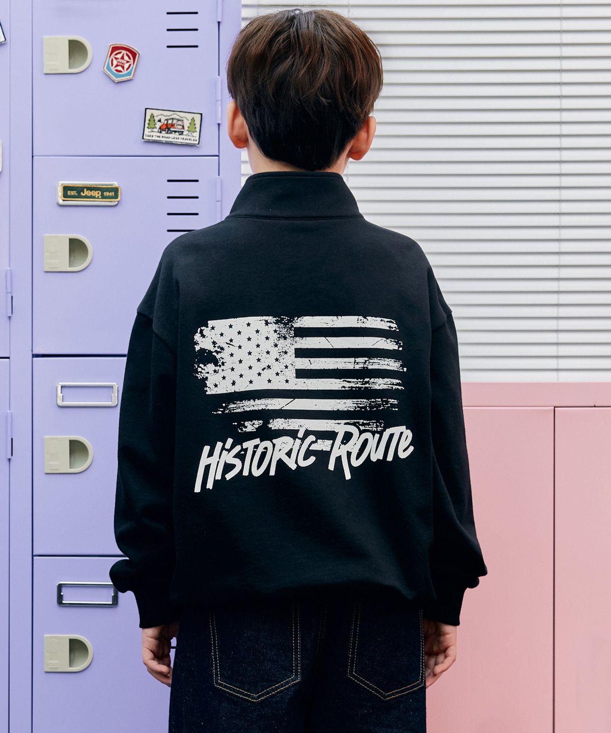 지프키즈(JEEPKIDS) 히스토리 루트 반넥 맨투맨(KR5TSU850BK)