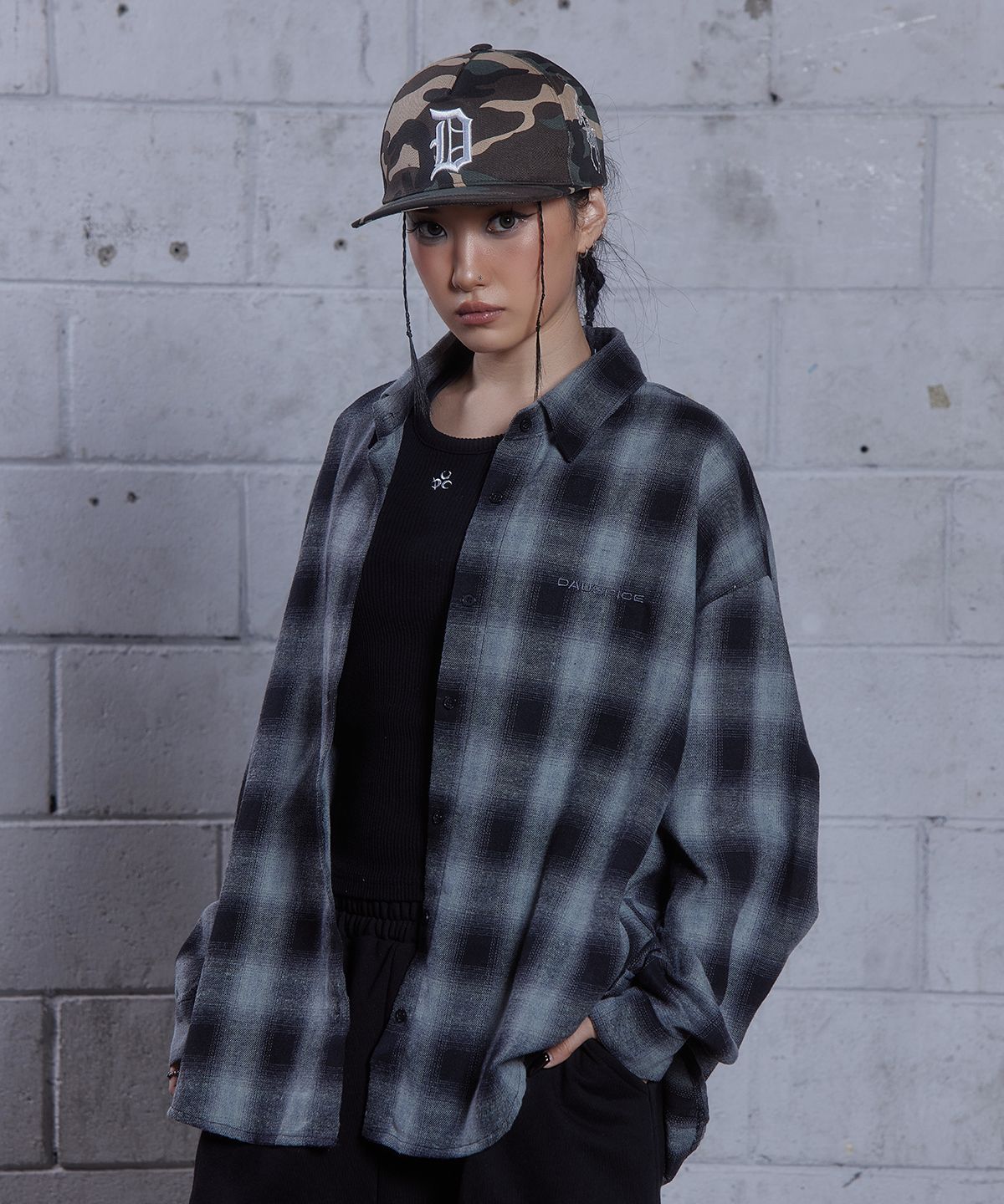 디오스피스(DAUSPICE) (DUC) Logo ombre checkshirt Black