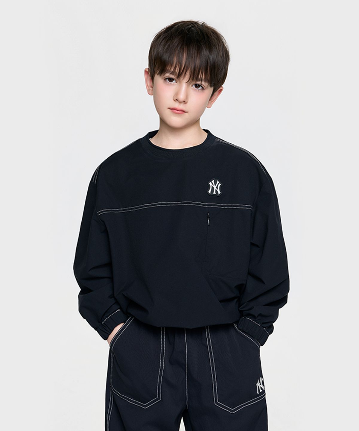 엠엘비 키즈(MLB KIDS) 아웃도어 베이직 우븐 맨투맨 NY (Black)