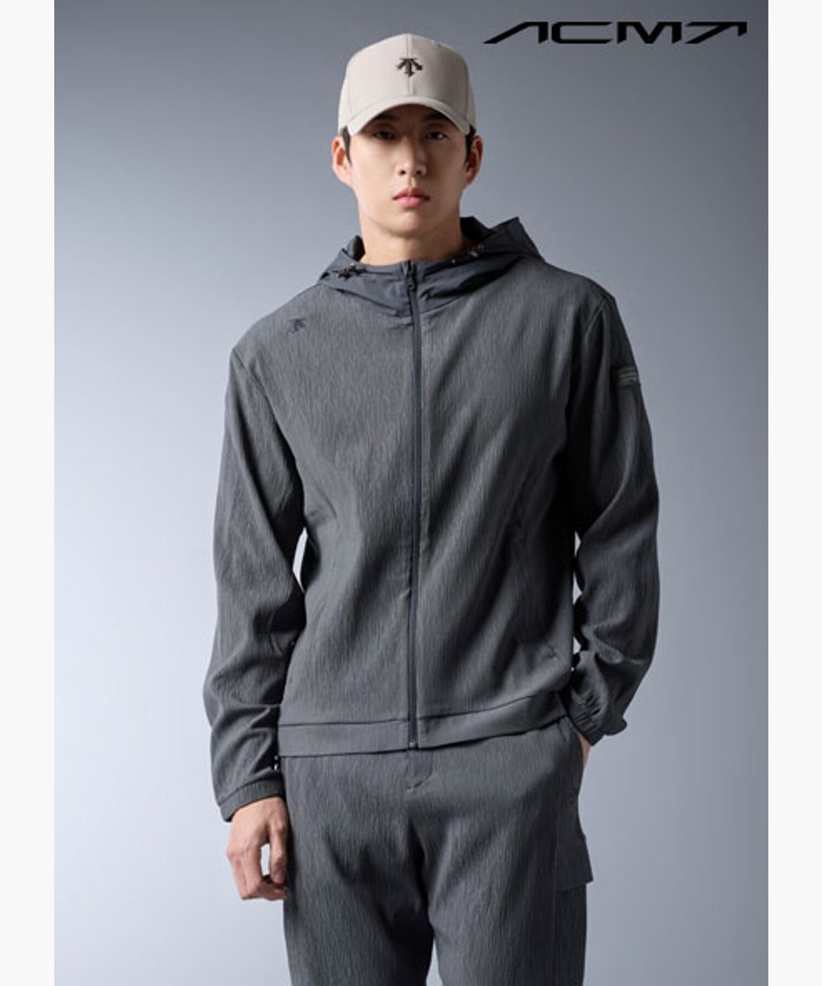 데상트 골프(DESCENTE GOLF) 아크먼트(ACMT) 남성 후드 셋업 점퍼  DR12MFBL17