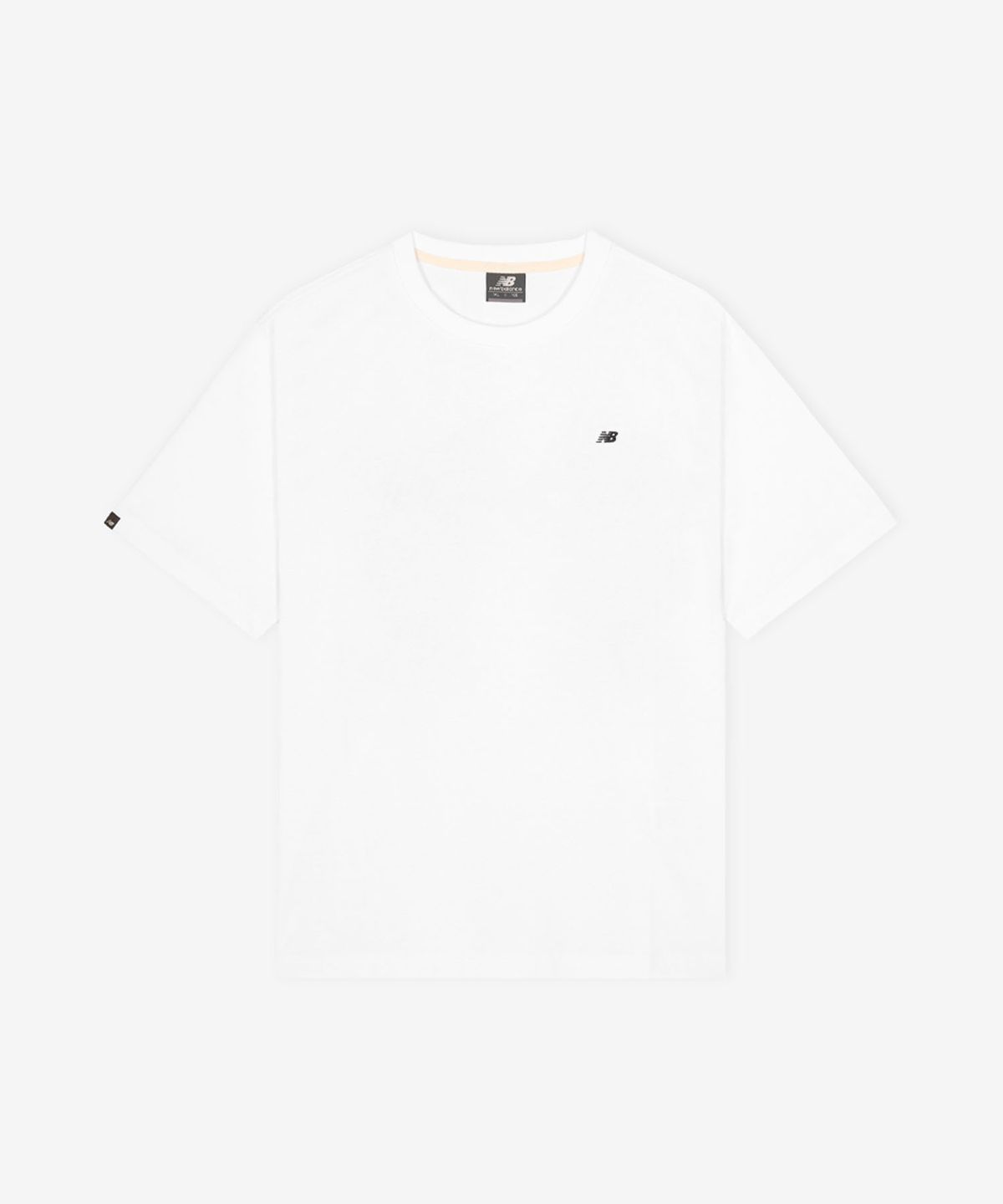 뉴발란스(NEW BALANCE) NBNEG21203 / UNI 에센셜 스몰로고 반팔티 (WHITE)