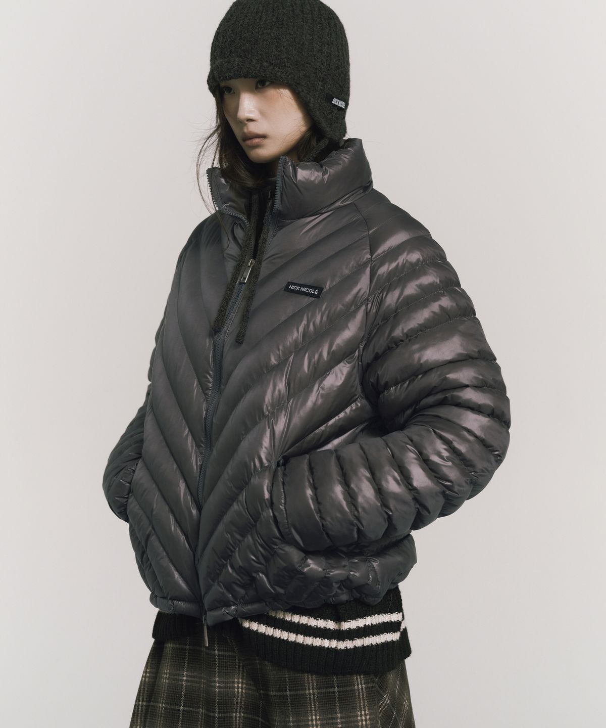 닉앤니콜(NICK&NICOLE) NICOLE LIGHT WEIGHT PADDING_CHARCOAL