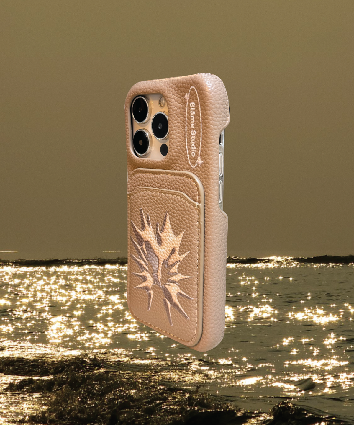 블레임 스튜디오(BLAMESTUDIO) Heart Glow Brown Leather case